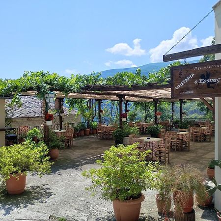 Hotel Erotas Áyios Dhimítrios エクステリア 写真